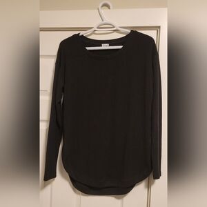 Kismet Women's Classic Black Long Sleeve Top SZ M